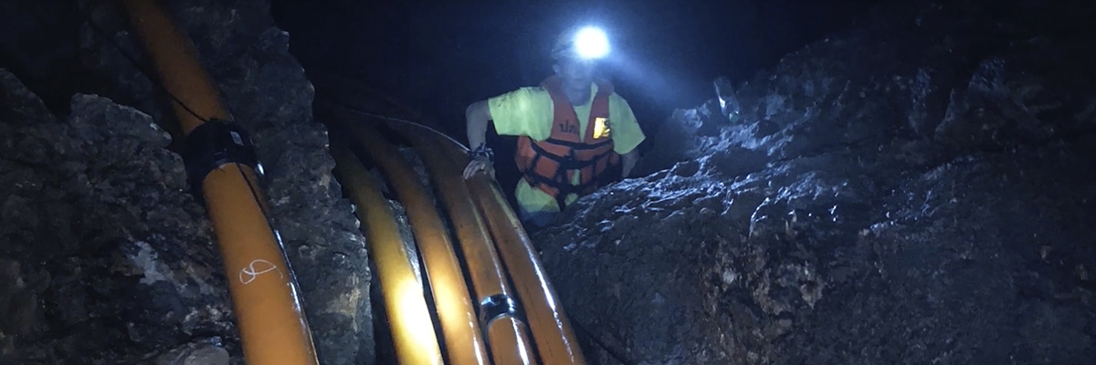 Thai rescue video: “We went down into the cave”