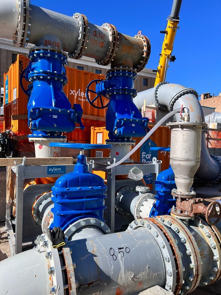 Pour rediriger les eaux us&eacute;es de deux collecteurs d'&eacute;gouts, Xylem a install&eacute; un syst&egrave;me de bypass sur mesure compos&eacute; de neuf pompes &eacute;lectriques Flygt 3501, deux pompes &eacute;lectriques Flygt 3315,